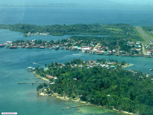 BocasTown01.JPG (101763 bytes)