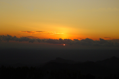 FSSunset.jpg (184585 bytes)