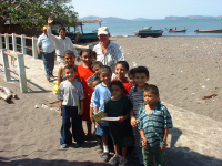 FonsJoeKids.jpg (101575 bytes)