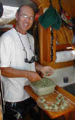 EatingRavs2.jpg (45416 bytes)