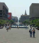 Fountain2.jpg (88896 bytes)