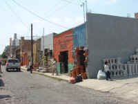 TonalaRoad.jpg (76988 bytes)